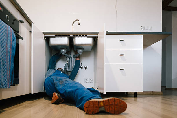 Professional Leak Detection technician working in Rosenberg, TX